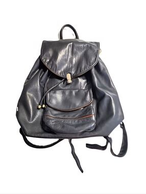 Atelier V Cuir handmade black leather backpack